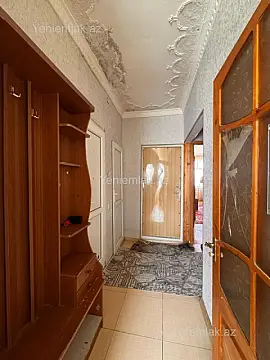 Satılır 2 otaqlı köhnə tikili 65 m²
