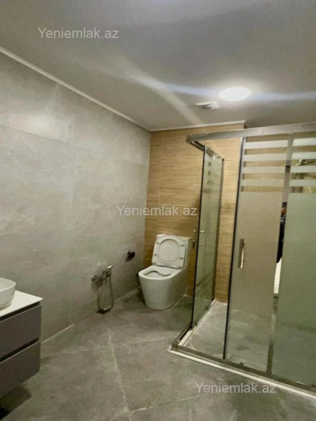 Satılır 2 otaqlı yeni tikili 64 m²