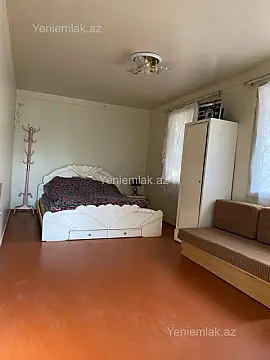 Satılır 6 otaqlı həyət evi 200 m²