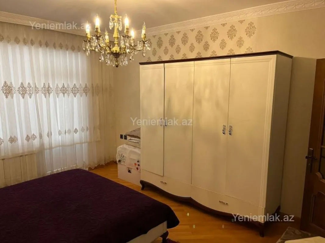 Satılır 3 otaqlı yeni tikili 135 m²