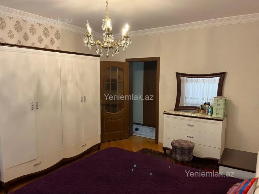 Satılır 3 otaqlı yeni tikili 135 m²