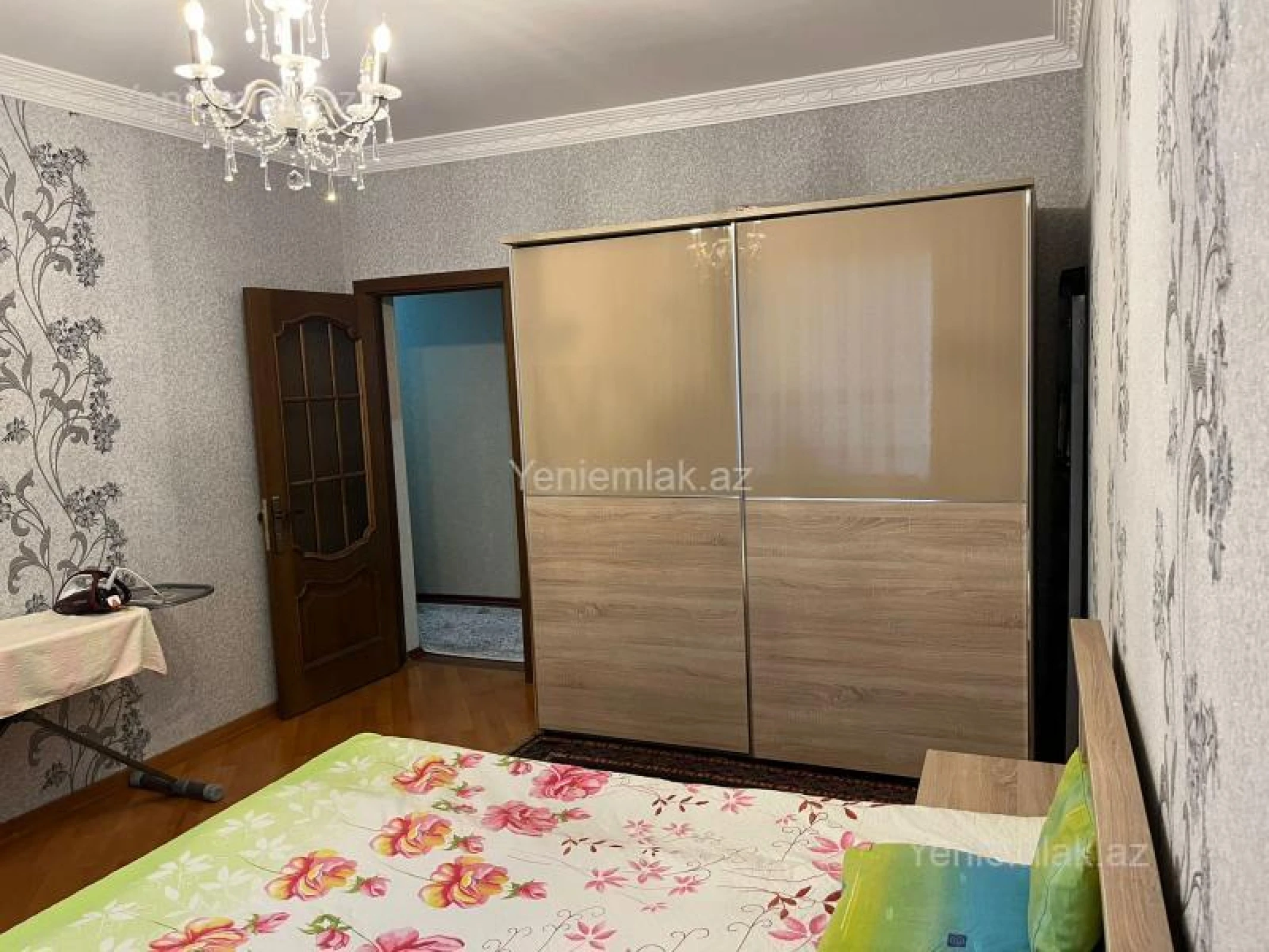Satılır 3 otaqlı yeni tikili 135 m²
