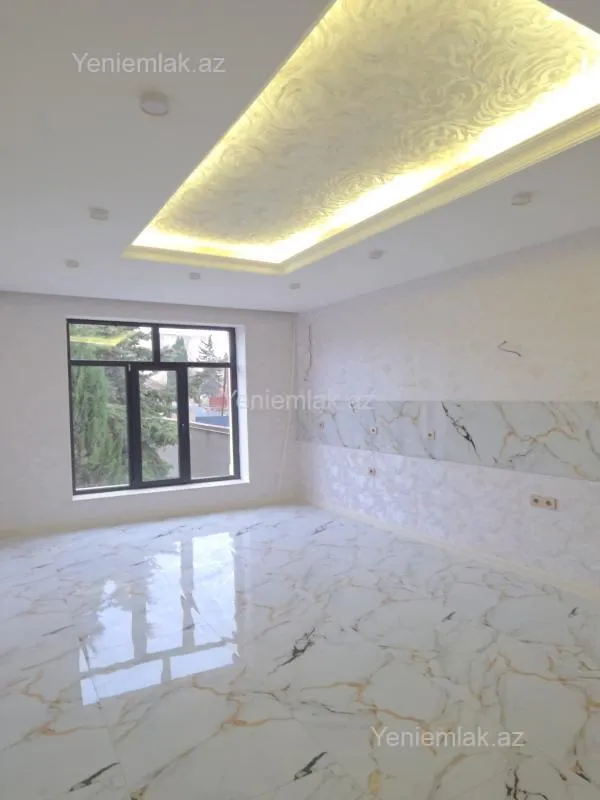 Satılır 6 otaqlı həyət evi 330 m²