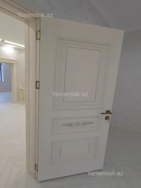 Satılır 6 otaqlı həyət evi 330 m²