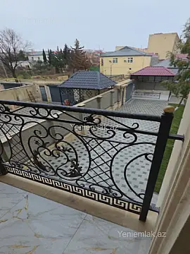 Satılır 6 otaqlı həyət evi 330 m²
