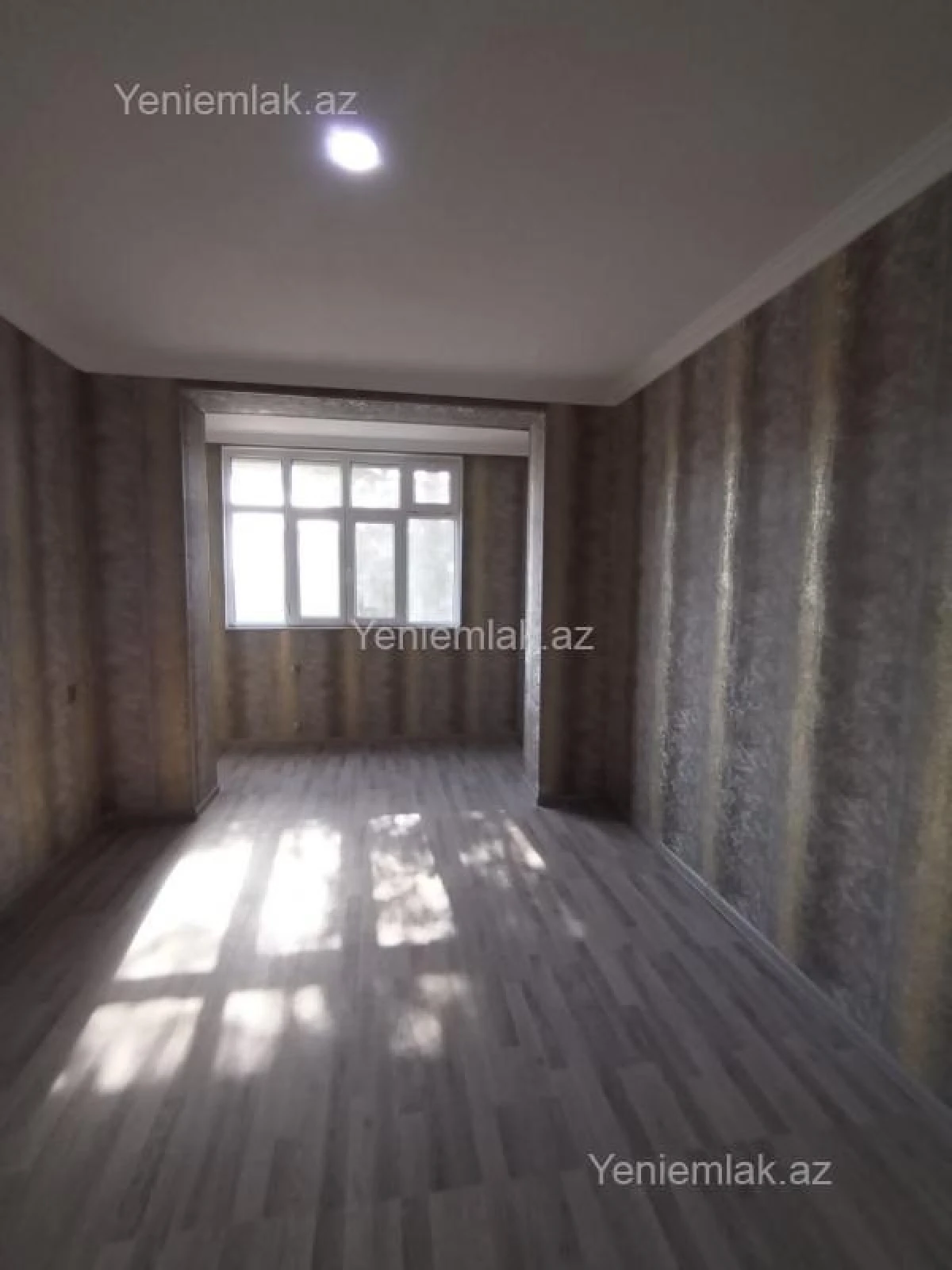 Satılır 3 otaqlı köhnə tikili 86 m²