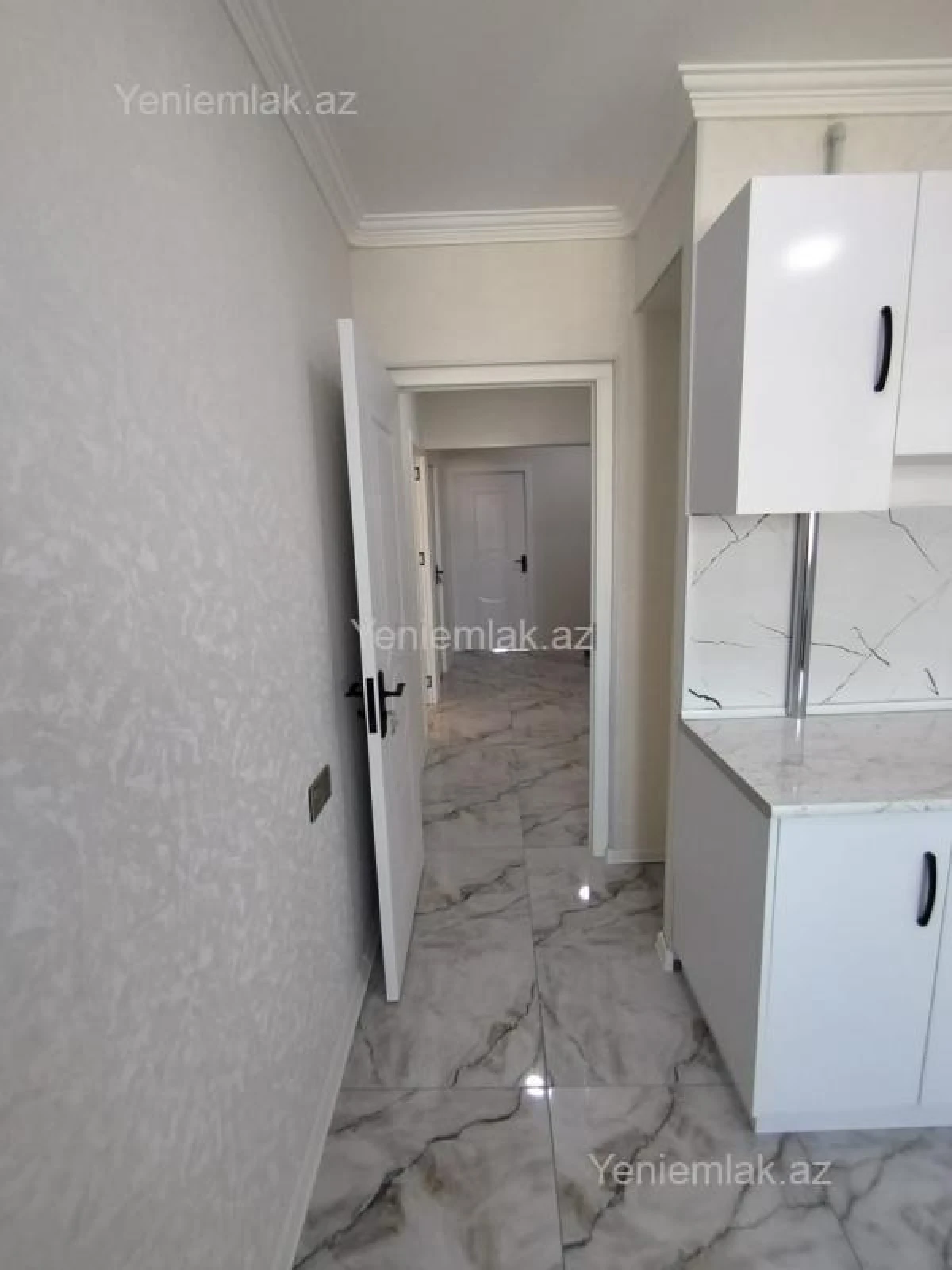 Satılır 3 otaqlı köhnə tikili 86 m²