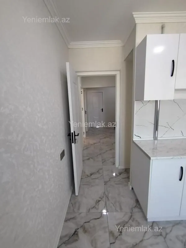 Satılır 3 otaqlı köhnə tikili 86 m²