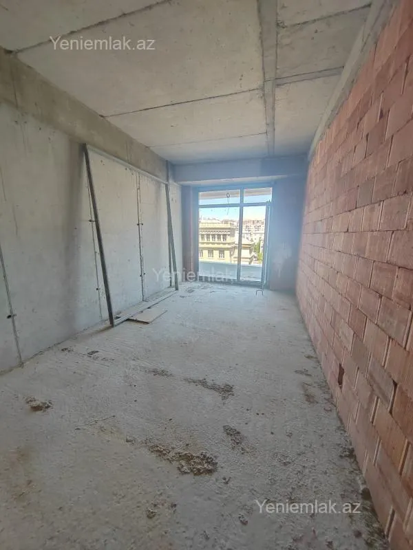 Satılır 1 otaqlı yeni tikili 45 m²