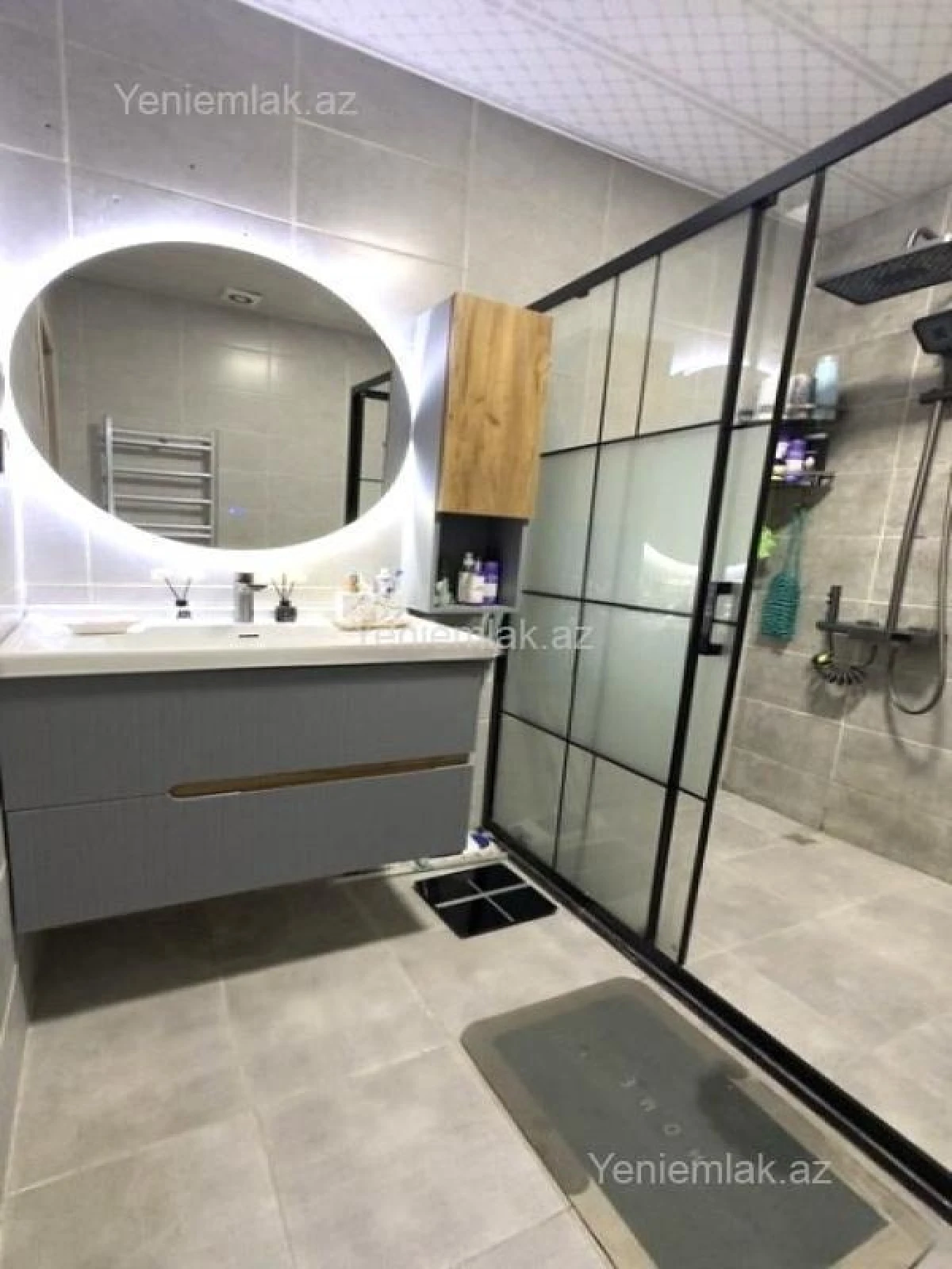 Satılır 3 otaqlı yeni tikili 130 m²