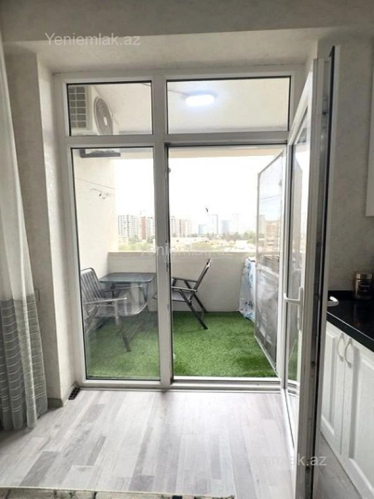 Satılır 3 otaqlı yeni tikili 130 m²