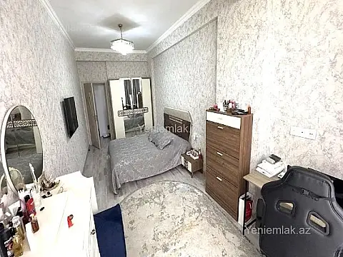Satılır 3 otaqlı yeni tikili 130 m²