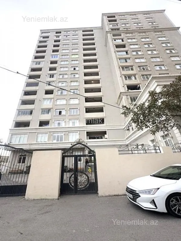Satılır 3 otaqlı yeni tikili 130 m²