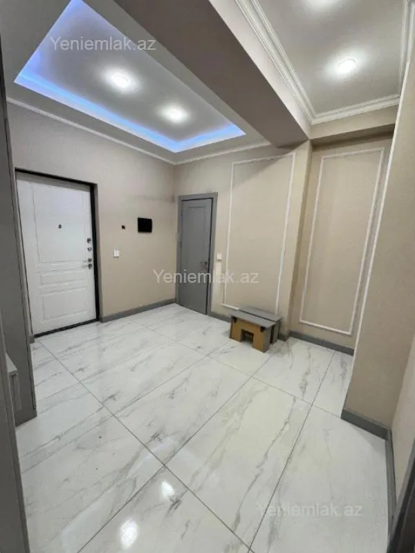 Satılır 2 otaqlı yeni tikili 65 m²