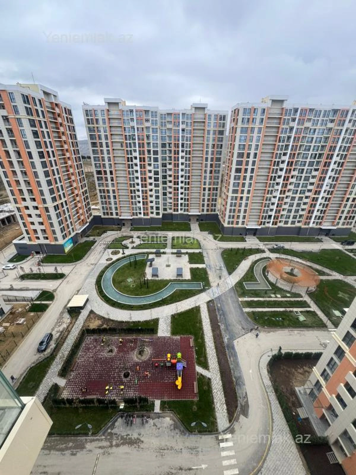 Satılır 3 otaqlı yeni tikili 71 m²