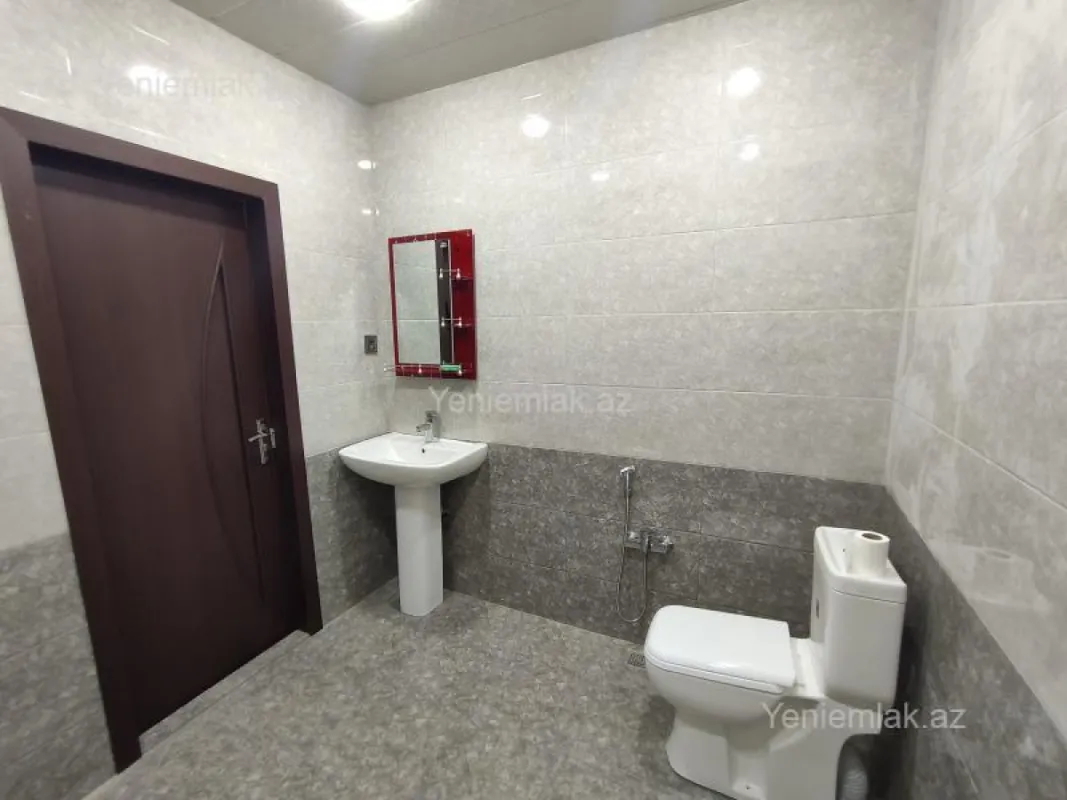 Satılır 3 otaqlı yeni tikili 115 m²
