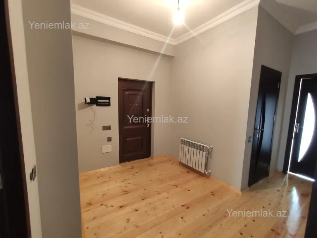 Satılır 3 otaqlı yeni tikili 115 m²