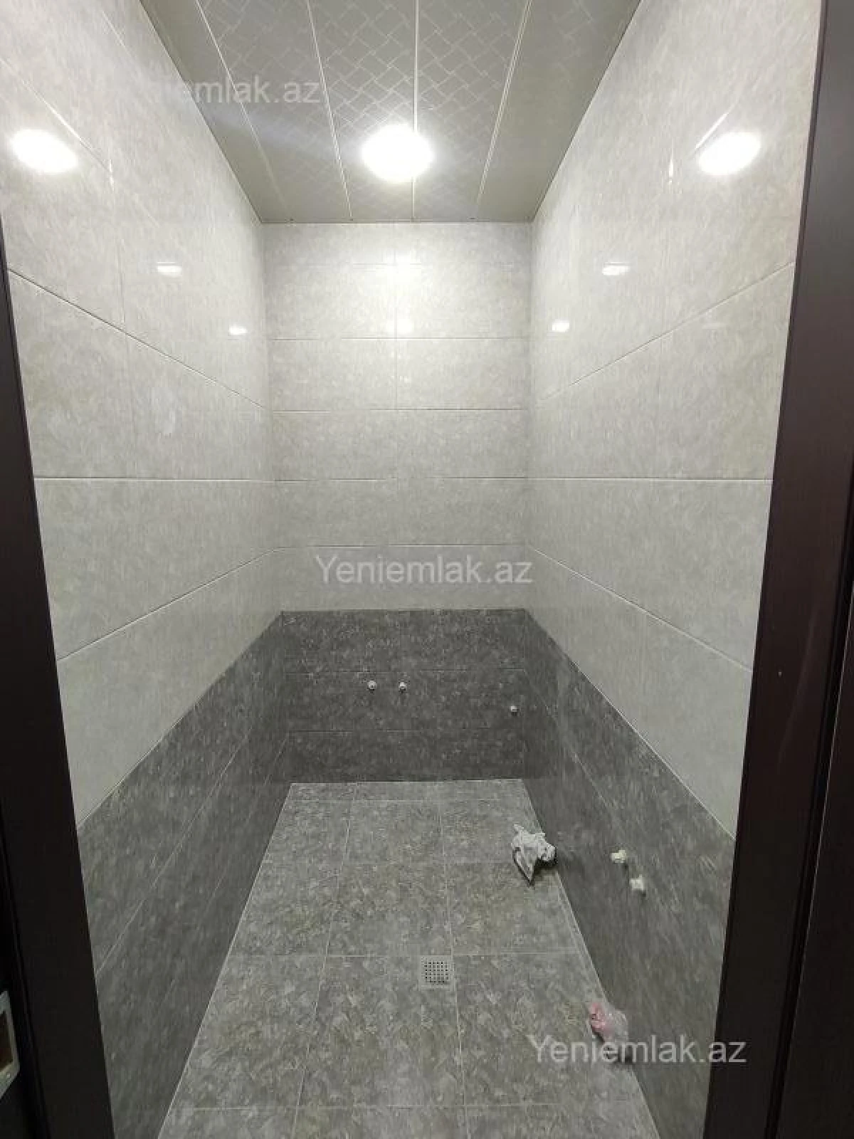 Satılır 3 otaqlı yeni tikili 115 m²