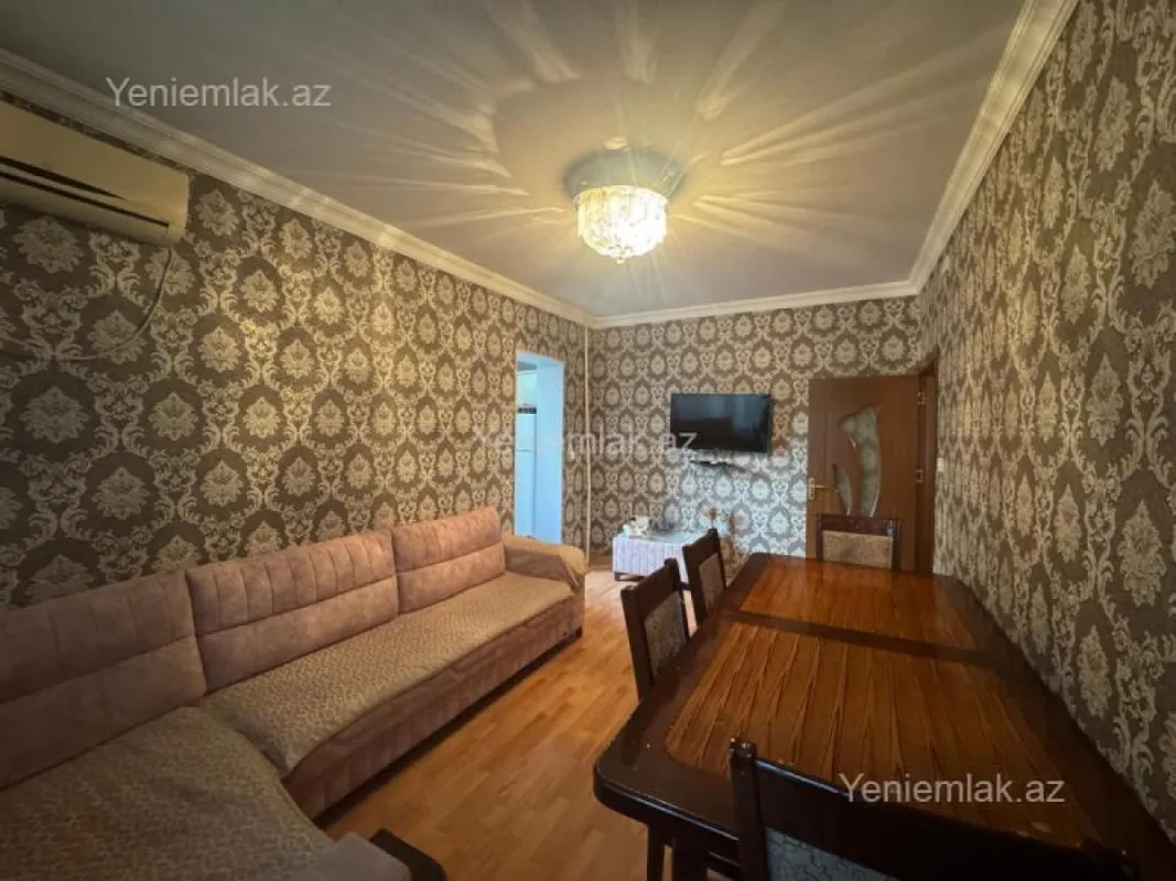 Satılır 2 otaqlı köhnə tikili 50 m²