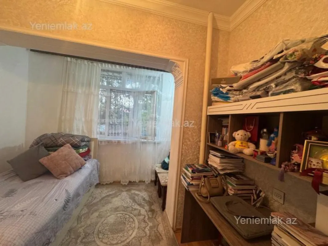 Satılır 2 otaqlı köhnə tikili 50 m²