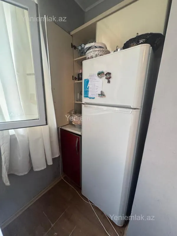 Satılır 2 otaqlı köhnə tikili 50 m²
