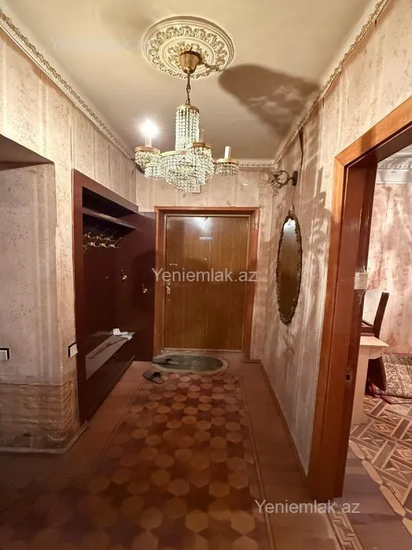 Satılır 3 otaqlı köhnə tikili 76 m²