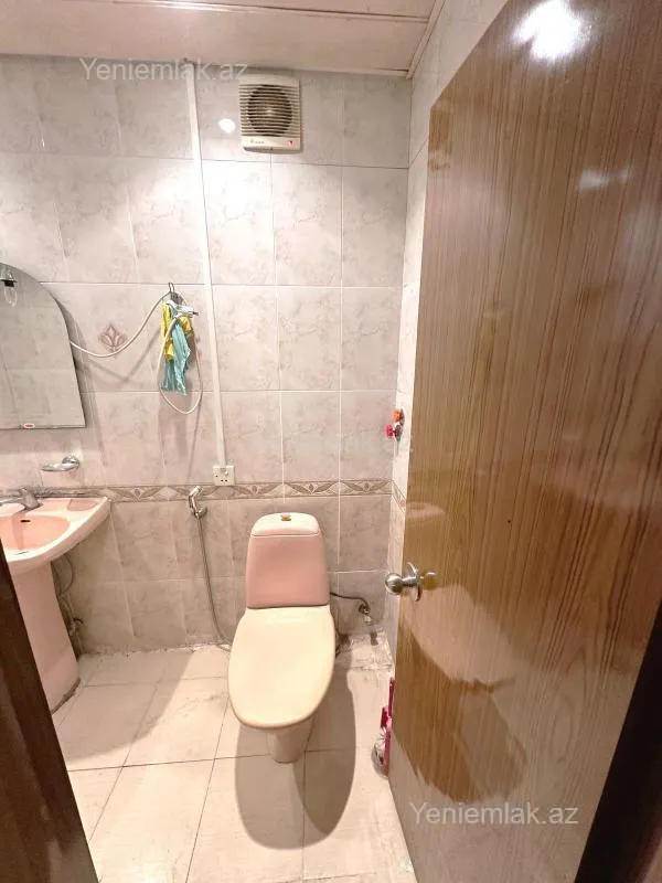 Satılır 3 otaqlı köhnə tikili 76 m²