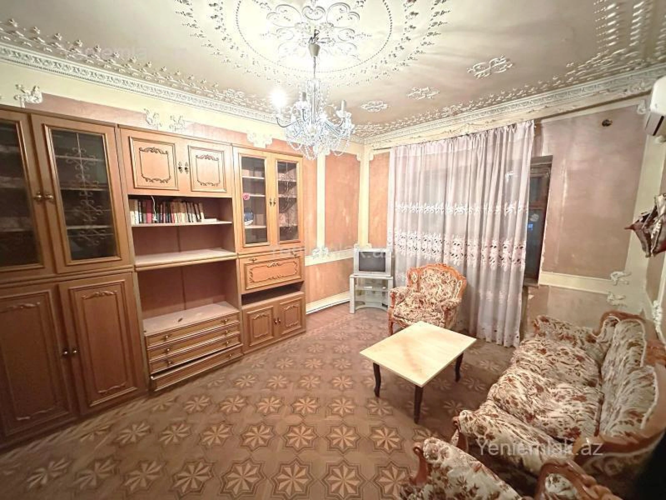 Satılır 3 otaqlı köhnə tikili 76 m²