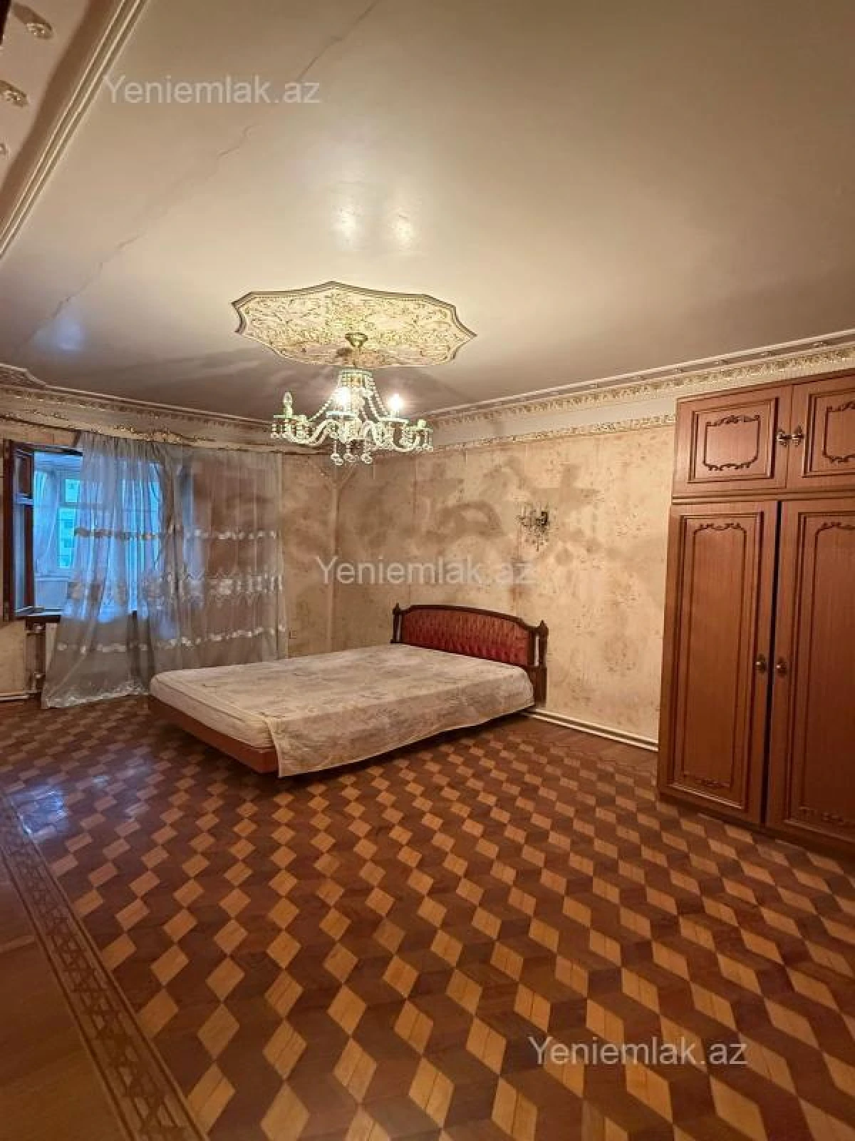 Satılır 3 otaqlı köhnə tikili 76 m²