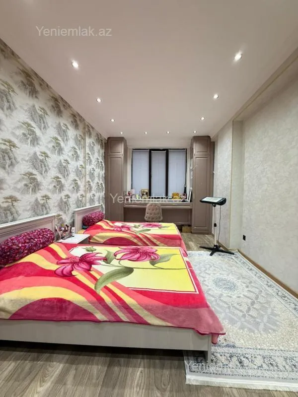Satılır 3 otaqlı yeni tikili 146 m²