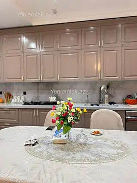 Satılır 3 otaqlı yeni tikili 146 m²