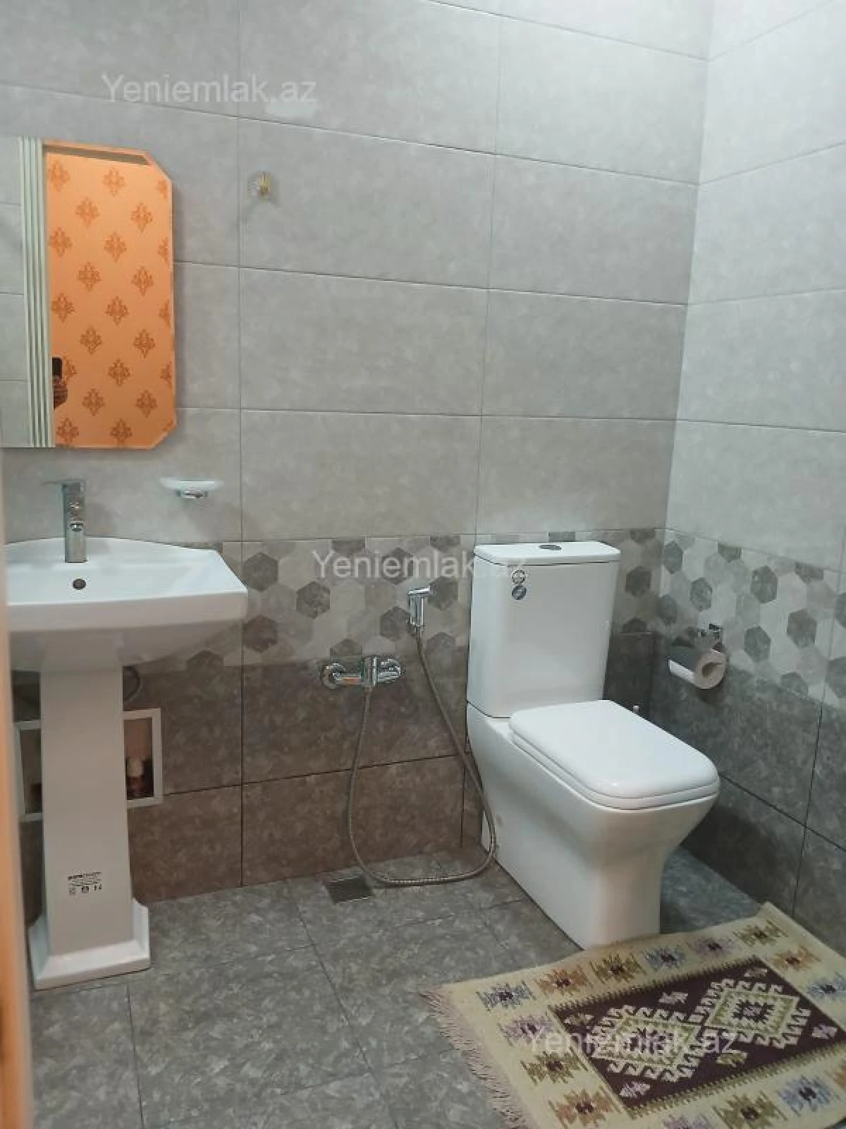 Satılır 3 otaqlı yeni tikili 75 m²