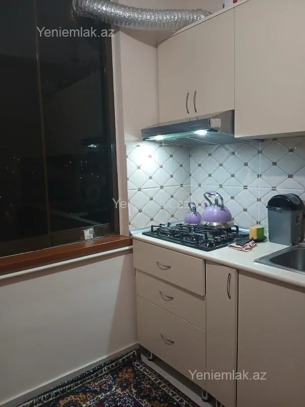 Satılır 3 otaqlı yeni tikili 75 m²