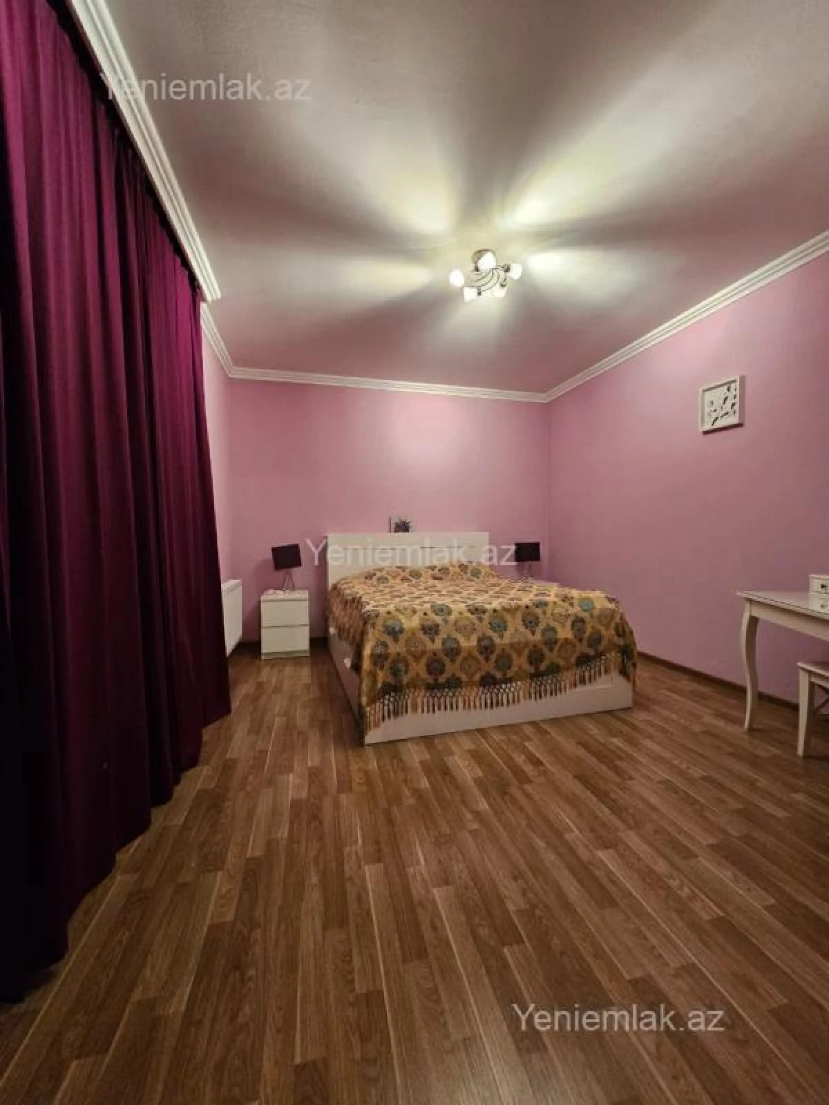 Satılır 5 otaqlı həyət evi 250 m²