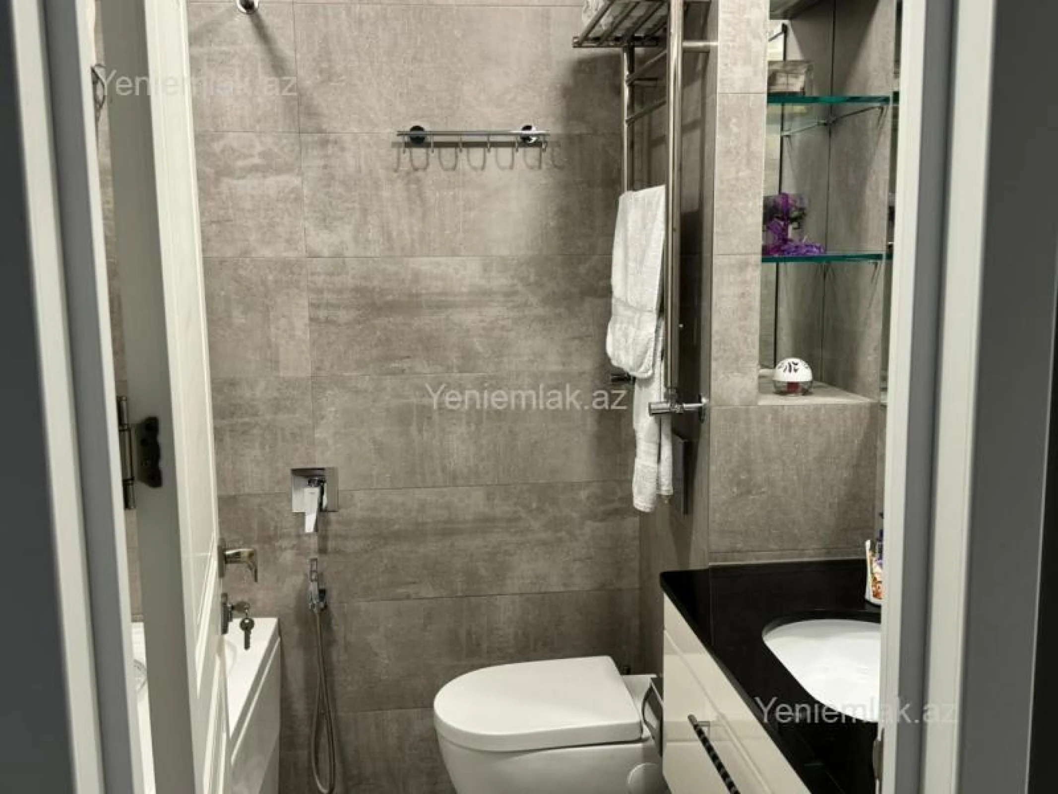 Satılır 3 otaqlı köhnə tikili 85 m²