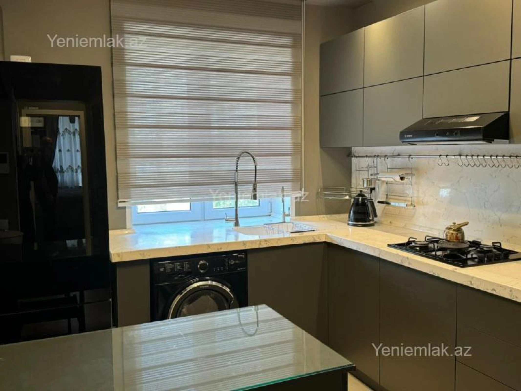 Satılır 3 otaqlı köhnə tikili 85 m²