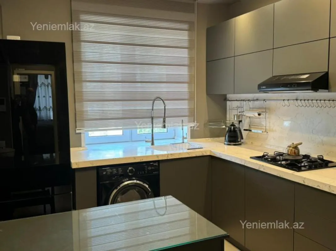 Satılır 3 otaqlı köhnə tikili 85 m²