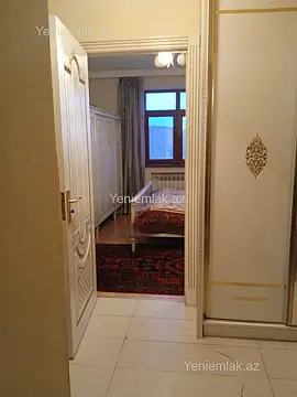 Satılır 2 otaqlı köhnə tikili 60 m²