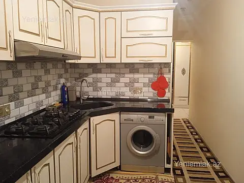 Satılır 2 otaqlı köhnə tikili 60 m²