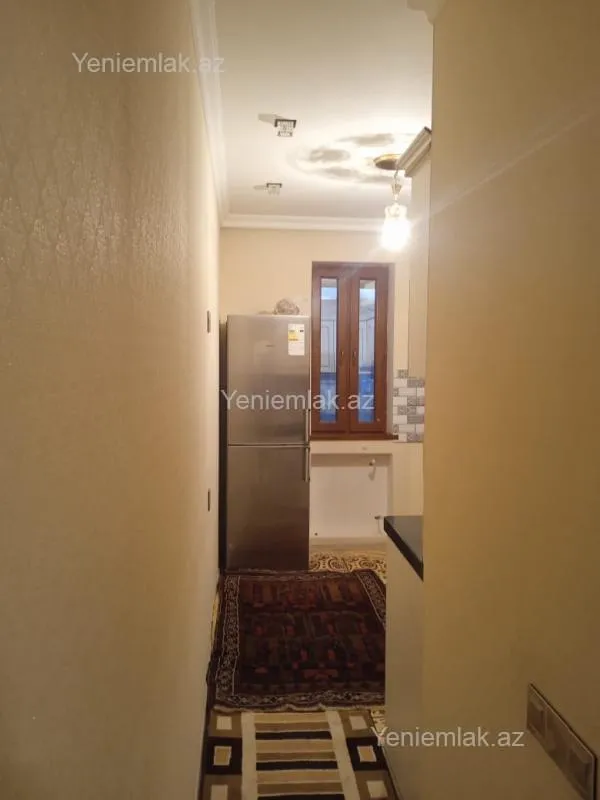 Satılır 2 otaqlı köhnə tikili 60 m²