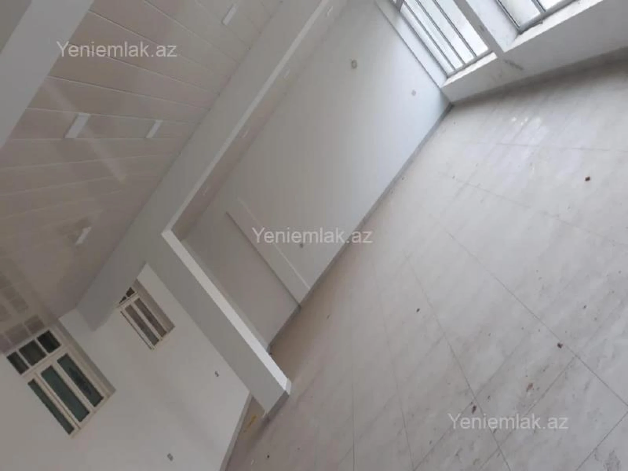 Satılır 4 otaqlı obyekt 178 m²
