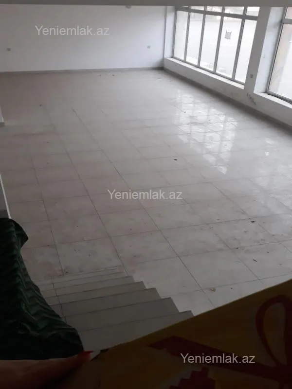 Satılır 4 otaqlı obyekt 178 m²