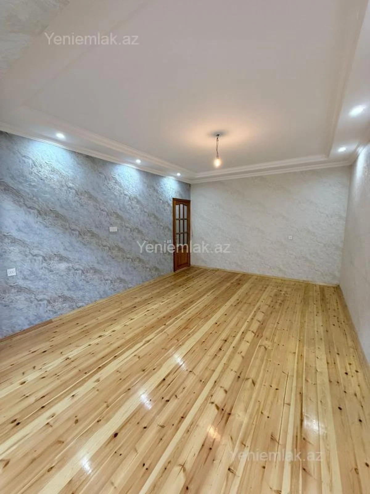 Satılır 3 otaqlı köhnə tikili 68 m²