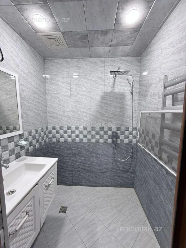 Satılır 3 otaqlı köhnə tikili 68 m²