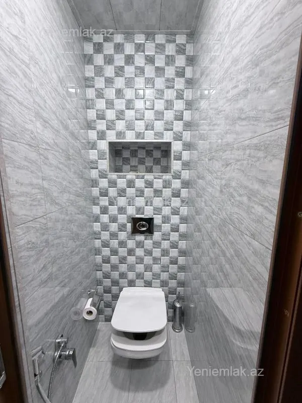 Satılır 3 otaqlı köhnə tikili 68 m²