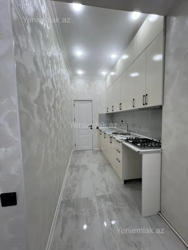 Satılır 3 otaqlı yeni tikili 80 m²