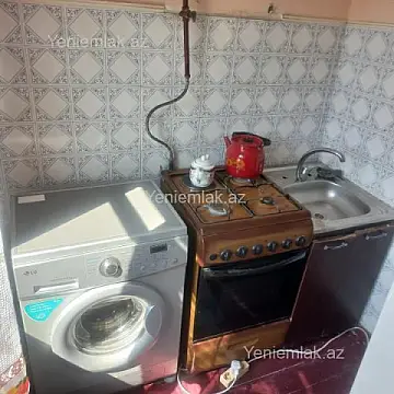 Satılır 1 otaqlı köhnə tikili 33 m²