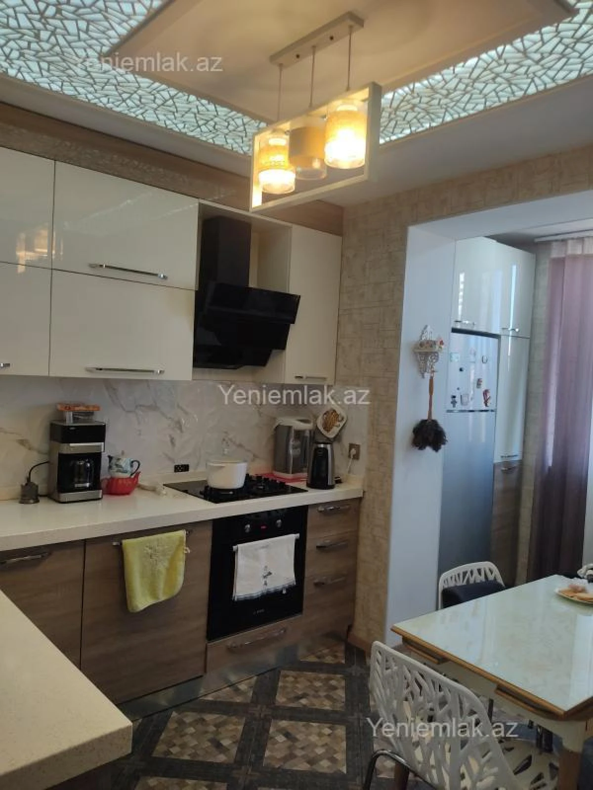 Satılır 3 otaqlı köhnə tikili 75 m²