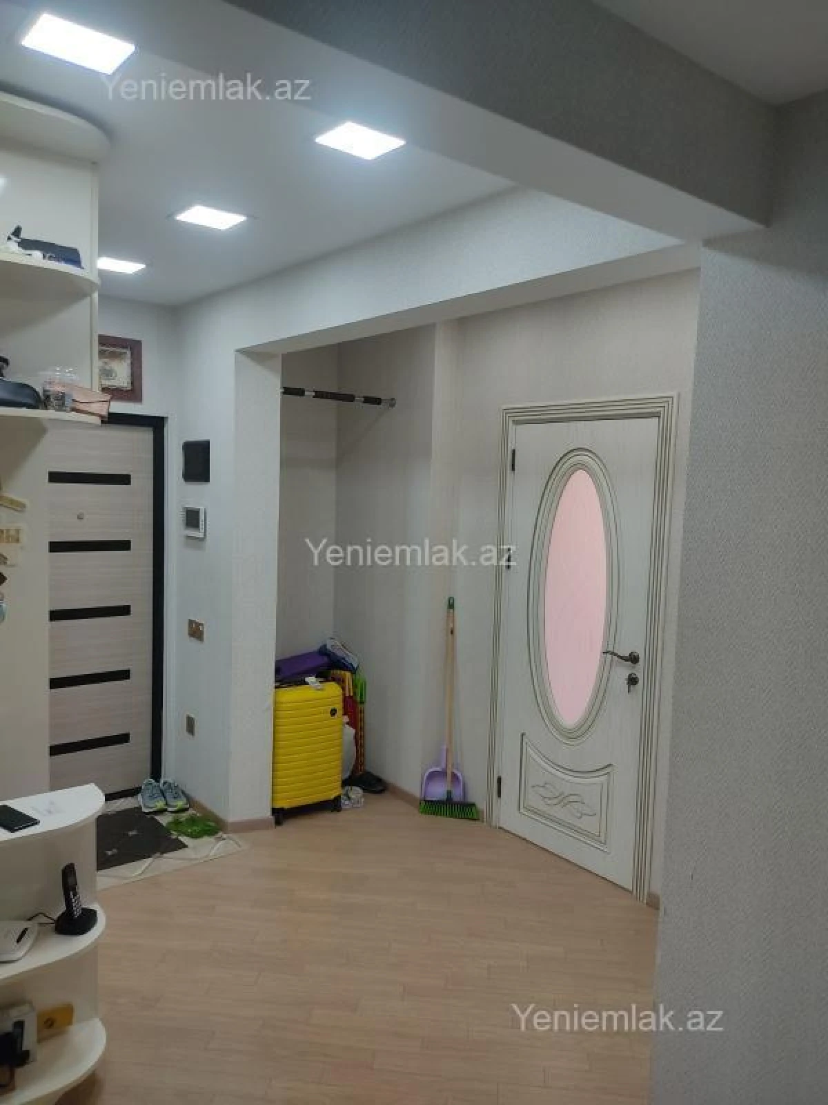 Satılır 3 otaqlı köhnə tikili 75 m²