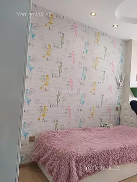 Satılır 3 otaqlı köhnə tikili 75 m²